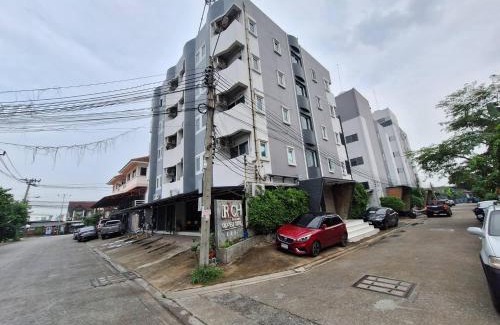 Phra Pradaeng Apartment | Irich Bang Hua Suae 6kms from BTS Pu-Chao