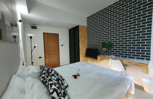 Phra Pradaeng Apartment | Irich residence South Samrong 6 Kms BTS-Pu Chao