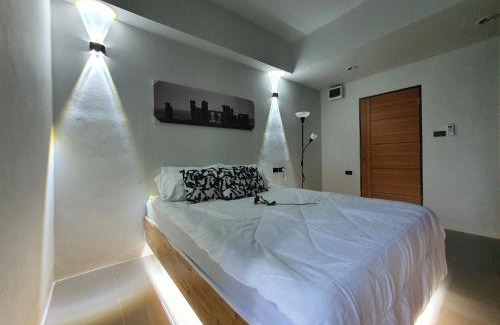 Phra Pradaeng Apartment | Irich residence South Samrong 6 Kms BTS-Pu Chao