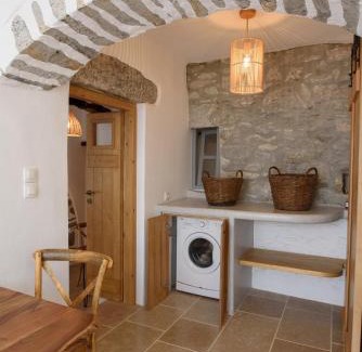 Amorgos Town House | Irida house