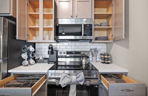 Whitestown Apartment | IRIE Living, Refresh Kg 2Bd+Gym+Pool, BRAND NEW!