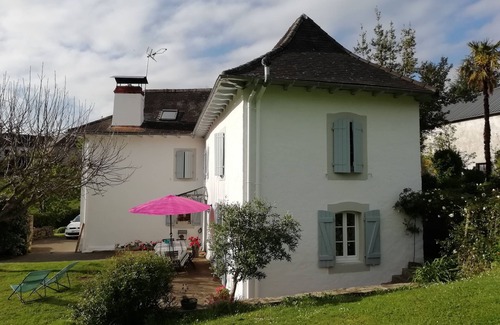 Aussurucq House | Irigaray house barricata district