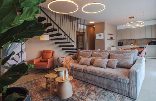 Oroslavje Apartment | Iris Croatica K - superior apartment with shared pool, awarded BEST APARTMENT IN CROATIA 2024
