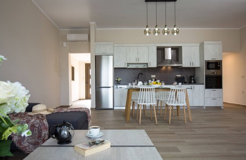 Korfalonas House | Iris holiday house is brand new, equipped with all the modern amenities!