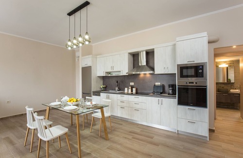 Korfalonas House | Iris holiday house is brand new, equipped with all the modern amenities!