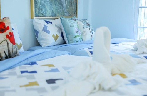 Nakhon Chum Villa | Iris Homestay
