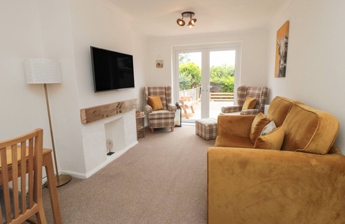 Bempton Cottage | IRIS, pet friendly, character holiday cottage in Bridlington