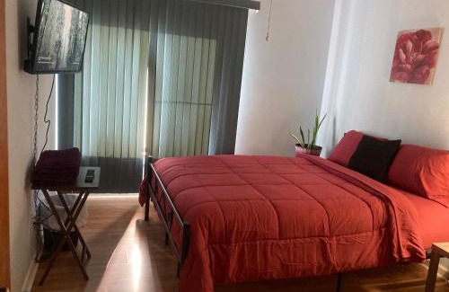 Poinciana House | Irises House - private room in home