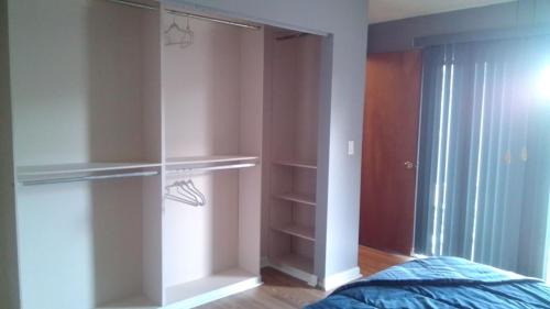 Poinciana House | Irises House - private room in home