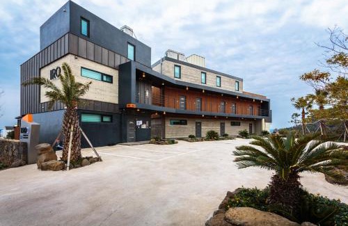 Jungmun House | IRO Jeju
