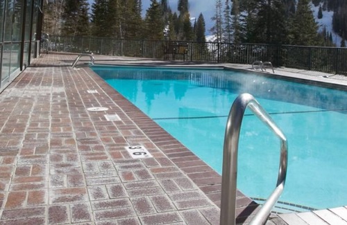 Salt Lake Mountain Resorts Condo | Iron Blosam Lodge, Snowbird UT. Presidents Week. Feb 15-22, 2025