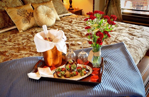 Granbury Bed & Breakfast | Iron Horse Inn
