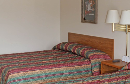 Whitewood Hotel | Iron Horse Inn