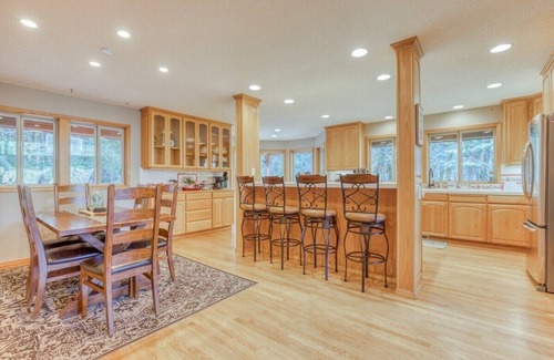Marmot House | Iron Mountain Lodge Hot Tub and Game Room