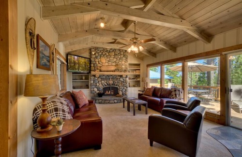 Meeks Bay Cabin | Irongate Lodge: 2 BR, 2 BA Cabin or Bungalow in Tahoma, Sleeps 6