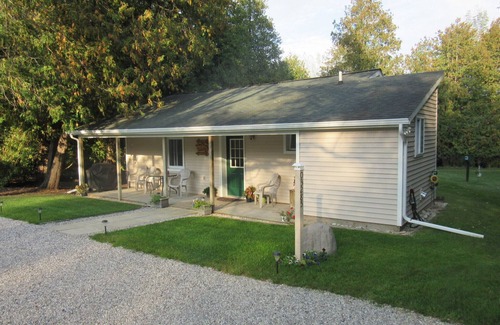 Charlevoix House | IRONTON COTTAGE - Two Bedroom Home - Great Location