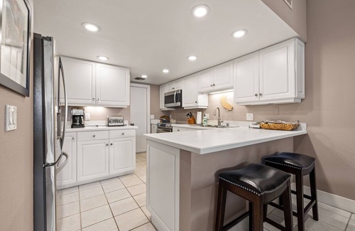 Palm Desert Condo | Ironwood Country Club Charming 2-bedroom condo in Palm Desert Pet Friendly