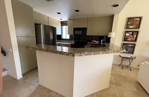 Palm Desert House | Ironwood Country Club 2 Bedroom with Spa and Mountain Views