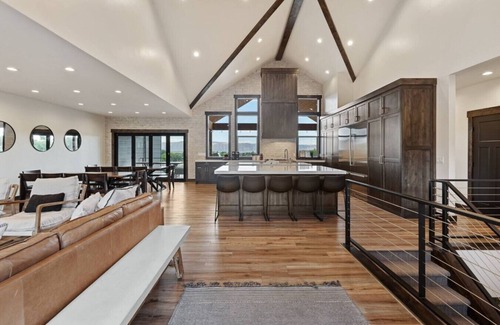 St. Charles House | Ironwood Estate | Indoor Pickleball & Sports Court