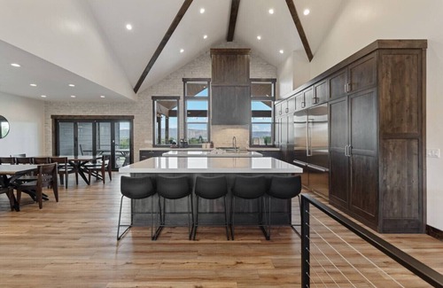 St. Charles House | Ironwood Estate | Indoor Pickleball & Sports Court