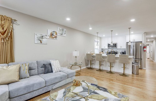 Irvington Cottage | Irvington Vacation Rental ~ 20 Mi to Manhattan!