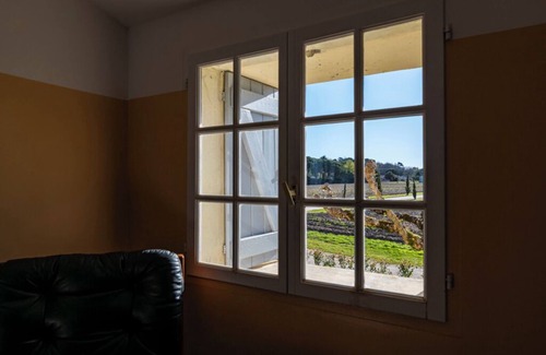 Berson Cottage | Iryna's Cottage - Peaceful Vineyard Retreat