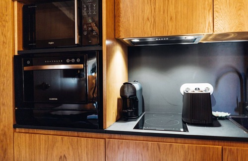 Sortelha House | is a cosy one-bedroom accommodation unit with 21 m2