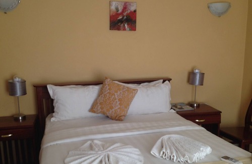 Palapye House | Isabel Guest Suites & Tours