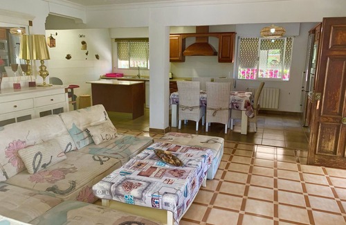 Oliva Ski Chalet | Isabel Villa 150m from the sea, Horse Show 5 klm