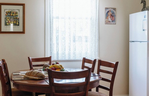 Kyneton Cottage | Isabella At Kyneton