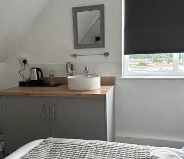 Hockley Bed & Breakfast | Isabella Rooms