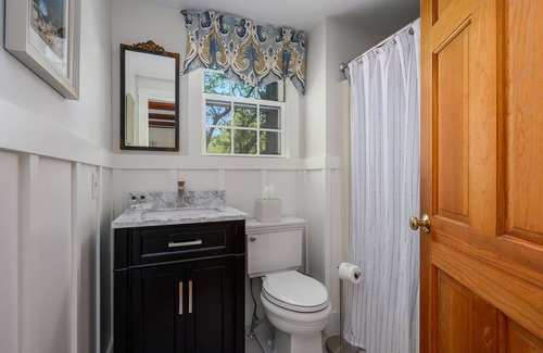 Dennis Bed & Breakfast | Isaiah Hall Bed & Breakfast Inn