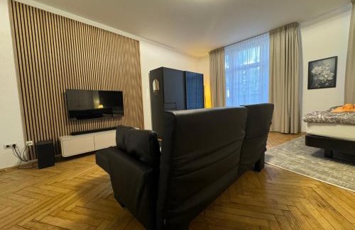 Deutsches Museum House | Isartor Rooms - SHARED BATHROOM