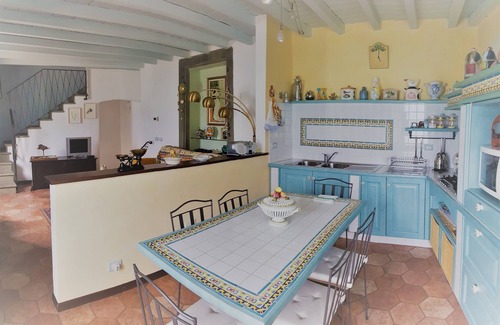 Riva di Solto House | Iseo Lake : charming house on the ancient harbor of Riva di Solto.