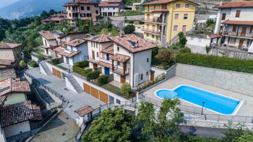 Costa Volpino House | Iseo Lake Villa con vista lago e piscina