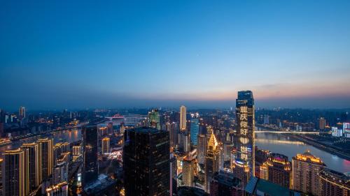 Yuzhong Hotel | ISEYA Panoramic Hotel - Chongqing Jiefangbei Yunduan Zhiyan