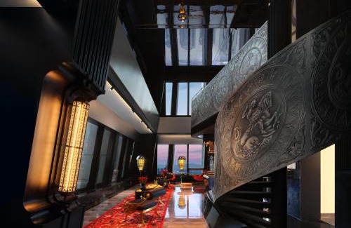 Yuzhong Hotel | ISEYA Panoramic Hotel Chongqing Jiefangbei Flagship