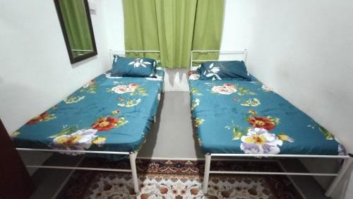 Parit Raja House | Ishak Kaseh Homestay