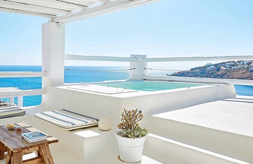 Platis Gialos Villa | ISholidays Mykonos Blu Deep Villa with PrivatePool