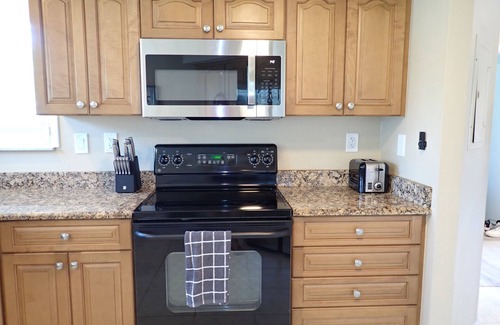Isla del Sol House | Isla Del Sol Condo, Heated Pool, Water/Golf Views, 5 mins to St. Pete Beach!