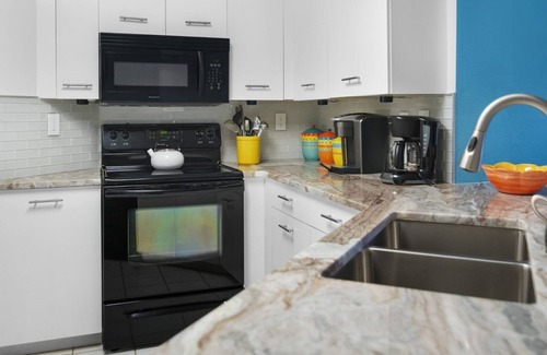 Isla del Sol Condo | Isla Del Sol Rentals St Petersburg