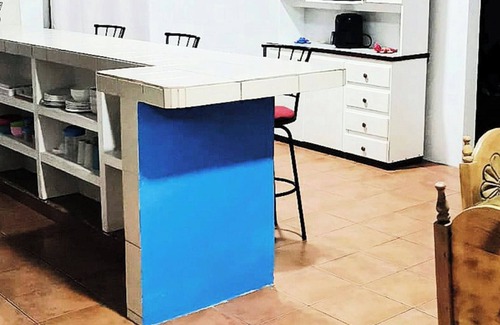 Parrita House | Isla Palo Seco Pool home, 3-bedroom house with AC & Wi-Fi in Parrita