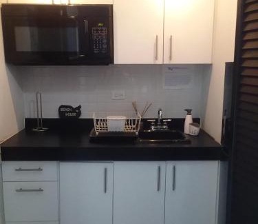 Isla Verde House | Isla Verde By The Beach Guest House