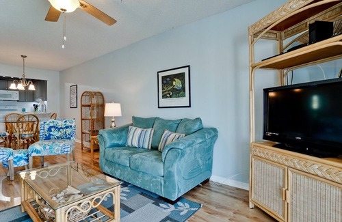 Ilexhurst Condo | Island Beach Club 22 - Anna Maria Island - Condo 2 Bedroom/1 Bath gulf.