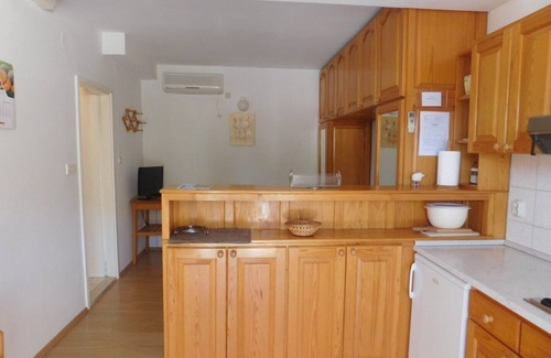 Brna House | Island Bonaca Apartments