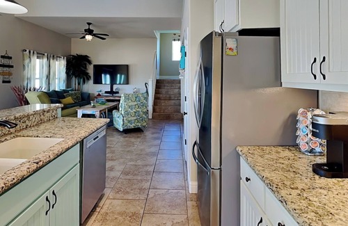 Key Allegro House | Island Charm | Pet-friendly, Waterfront