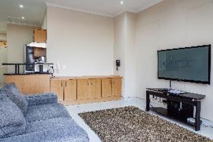Century City Apartment | Island Club Hotel & Apartments