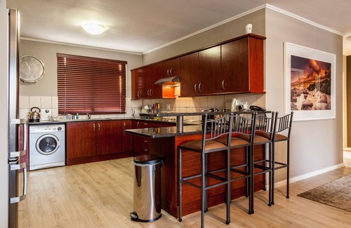 Century City Hotel | Island Club Hotel & Apartments
