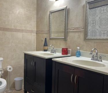 Bahamia West House | Island Comfort