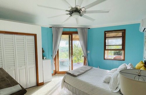 Gregory Town House | Island Cottage in Oleander Gardens